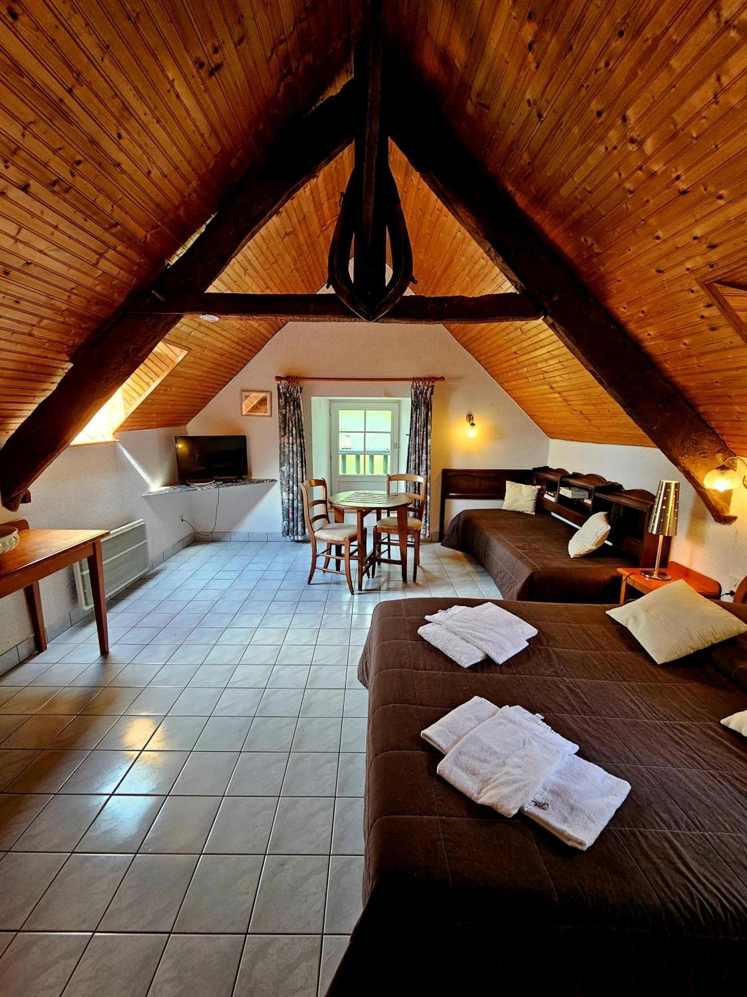 L'Auberge De La Porte Saint-Jouan-des-Guérets Quarto foto